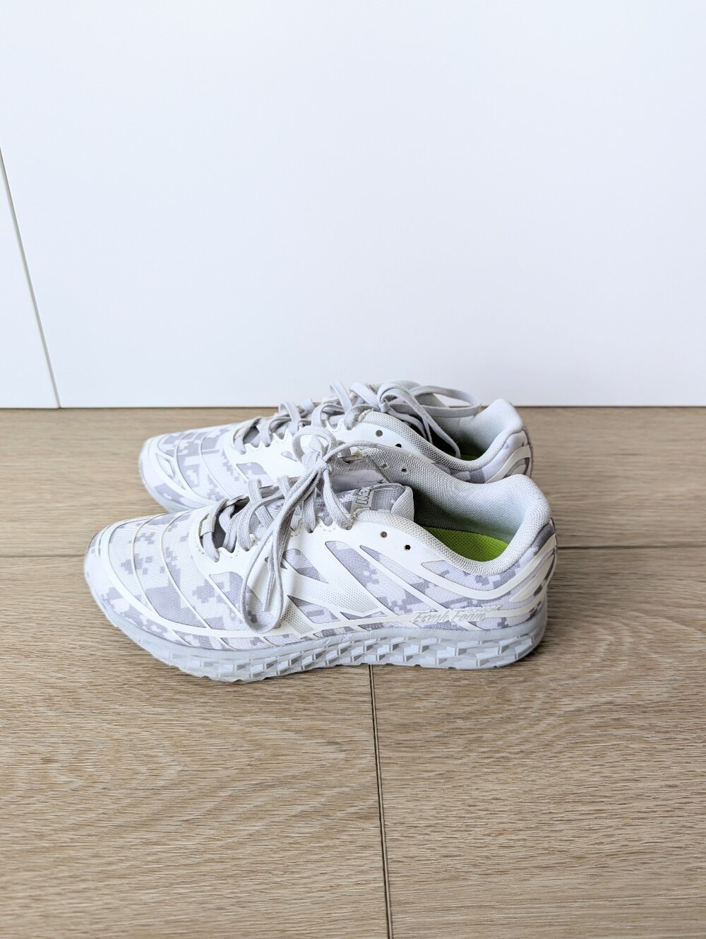 New Balance Fresh Foam 980 Trail Sneaker – White/Grey Camo, Women's 7